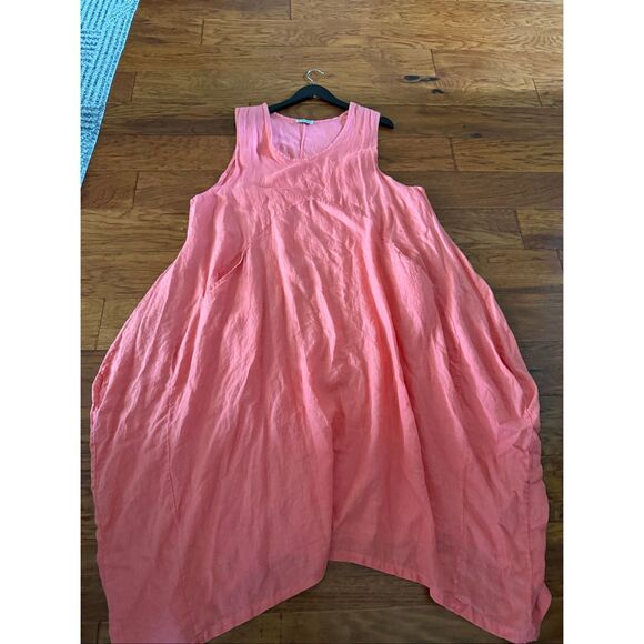 LIN BOHÈME Coral Linen Tunic Dress • Oversized Asymmetrical Hem • One Size - Picture 9 of 10